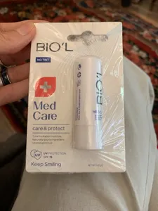 تجریه خرید بالم لب اویور مدل نچرال