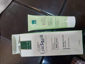 تجریه خرید کرم ضد جوش الیوکس مدل Tea Tree Oil حجم 30 میلی لیتر