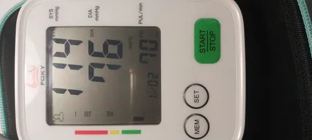 فشارسنج بازویی دیجیتال فوکسی مدل ECCO به همراه پاوربانک فوکسی