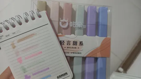 ماژیک علامت گذار مدل پاستلی مکعبی کد QJ-0924A بسته 6 عددی