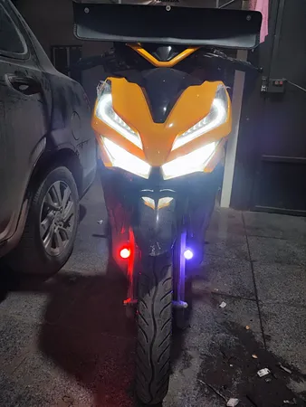 چراغ موتورسیکلت مدل پلیسی 2022 مجموعه 2 عددی