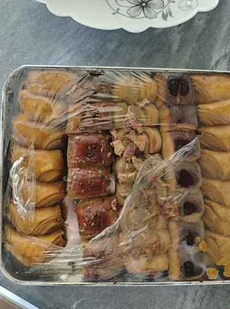 باقلوا معجون عسلی مغزدار - 650 گرم