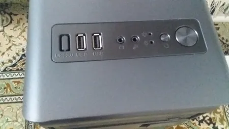 کیس کامپیوتر گرین مدل HIWA