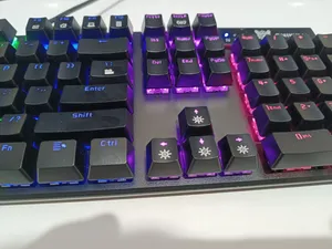 تجریه خرید کیبورد مخصوص بازی اونیکوما مدل G27 RGB، مکانیکال سوییچ آبی، Full size، نورپردازی RGB