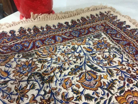 سفره قلمکار عطریان طرح گل و مرغ کد G379