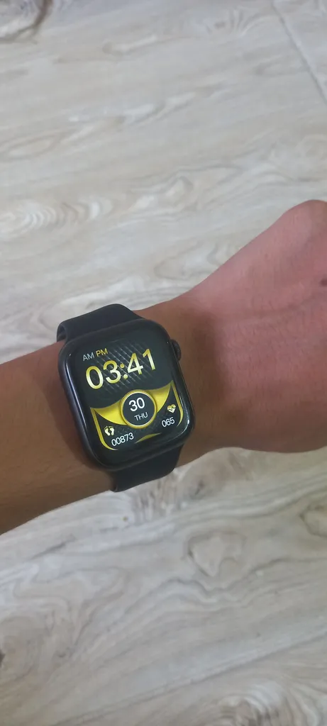 ساعت هوشمند مدل HW16