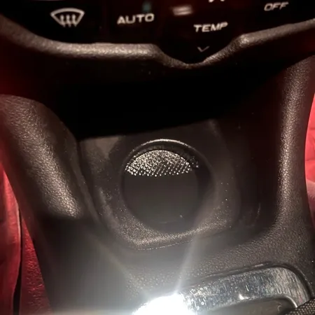 خوشبو کننده هوشمند خودرو مدل Car Fragrance