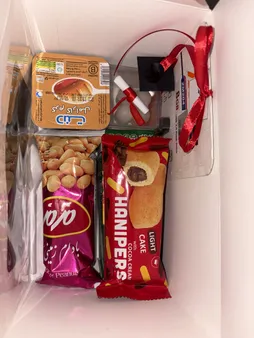 ظرف یکبار مصرف مدل جعبه پذیرایی طرح دفاعیه بسته 10 عددی