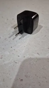 تجریه خرید شارژر دیواری 25 وات هادرون مدل C1011