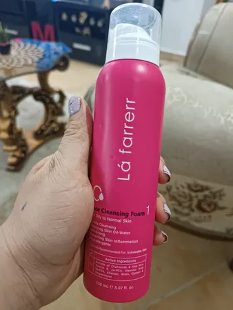 فوم شست‌وشوی صورت لافارر مدل 01 مناسب برای پوست چرب حجم 150 میلی‌لیتر