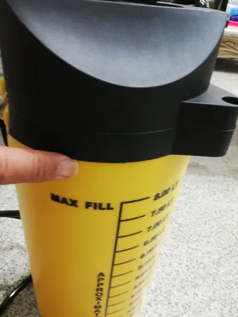 سمپاش کینگ مدل PRESSURY SPRAYER -8 گنجایش 8 لیتر