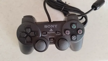 دسته بازی پلی استیشن ۲  مدل PS2-001