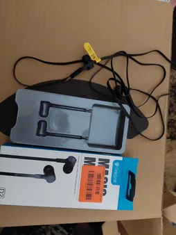 هندزفری سلبریت مدل D2