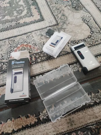 ماشین اصلاح موی صورت یاندو مدل Sv-w301u به همراه تیغه و توری یدک