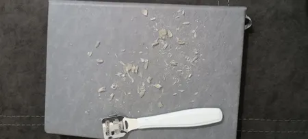 تیغ کف پا سابرلی مدل T1 به همراه تیغ یدک مدل 001  بسته 10 عددی