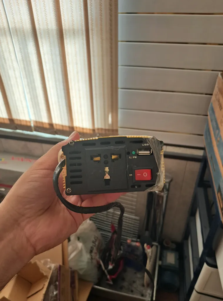 مبدل برق خودرو یو کی سی مدل uk-1000W