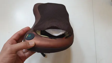 ماساژور پیلو مدل CHM-8028