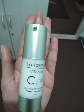سرم ضد چروک و روشن کننده لافارر مدل Ferulic Acid مناسب انواع پوست حجم 30 میلی لیتر