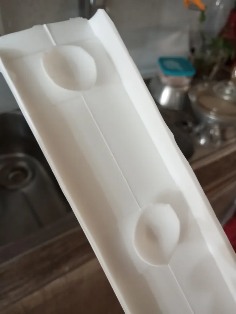 آبگیر کنار سینک مدل سیلیکونی طرح شیروانی