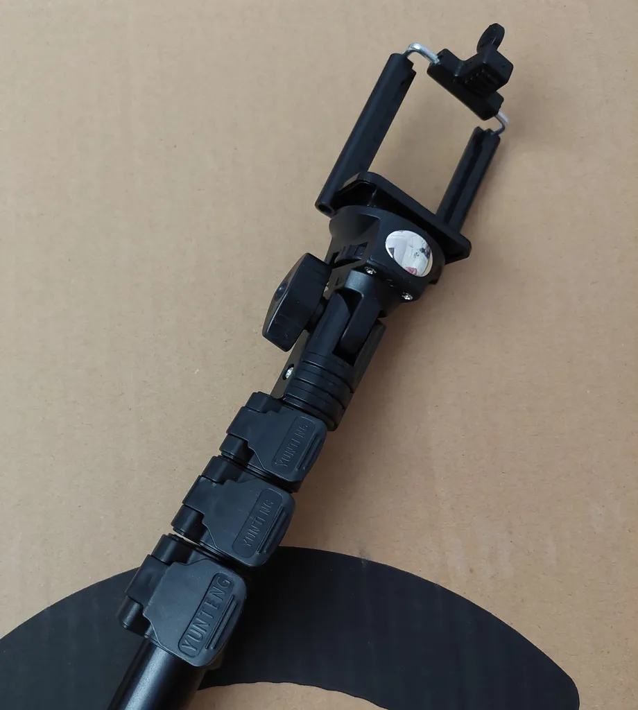 پایه مونوپاد یانتنگ مدل YT-1288 به همراه ریموت با قابلیت Zoom