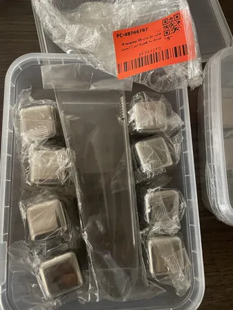 قالب یخ مدل 08 مجموعه 8 عددی به همراه انبر