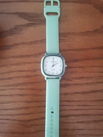 ساعت مچی عقربه ای دخترانه بولون مدل 01