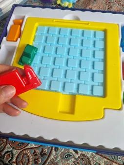 بازی فکری فکرانه مدل car out