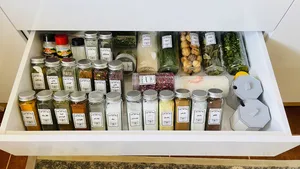 تجریه خرید جا ادویه مدل مکارتی چارگوش کد 2 مجموعه 20 عددی