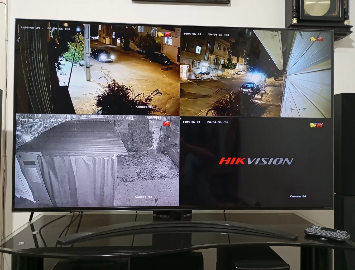 ضبط کننده ویدیویی هایک ویژن مدل DS-7208HQHI-M1/S