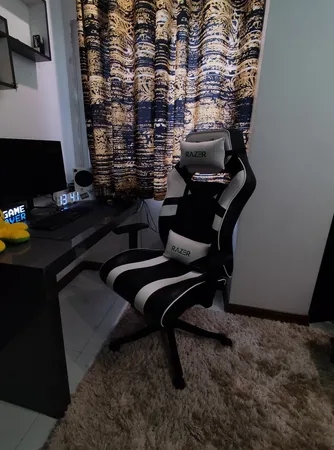 صندلی گیمینگ ریزر مدل G2020