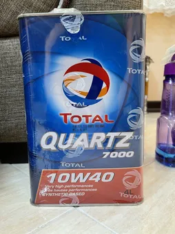روغن موتور خودرو توتال مدل Quartz 7000 حجم 4 لیتر