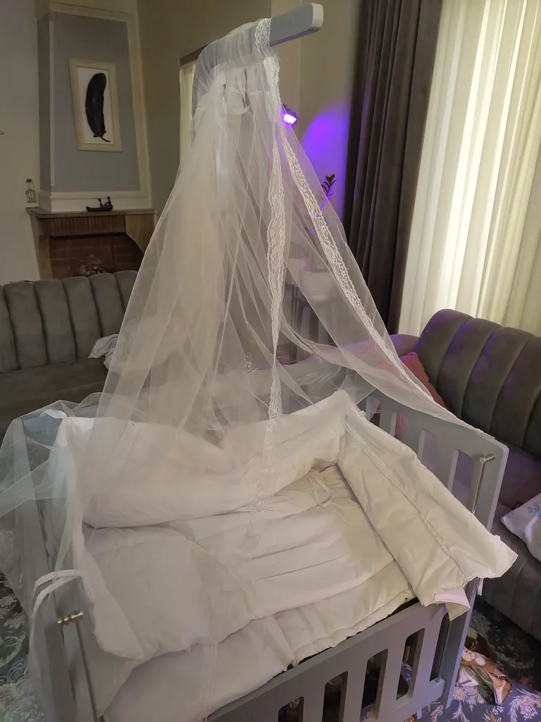 تخت کنار مادر و گهواره نوزاد مدل کارن