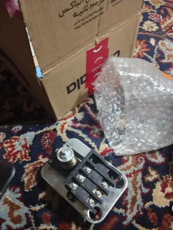 کلید اتومات کمپرسور هوا سامکو مدل سه فاز کد YP-03