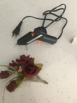 دستگاه چسب تفنگی جانسون مدل FL-138B به همراه یک عدد چسب حرارتی جانسون بصورت رایگان