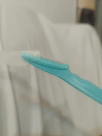 تیغ اصلاح ابرو مدل 001