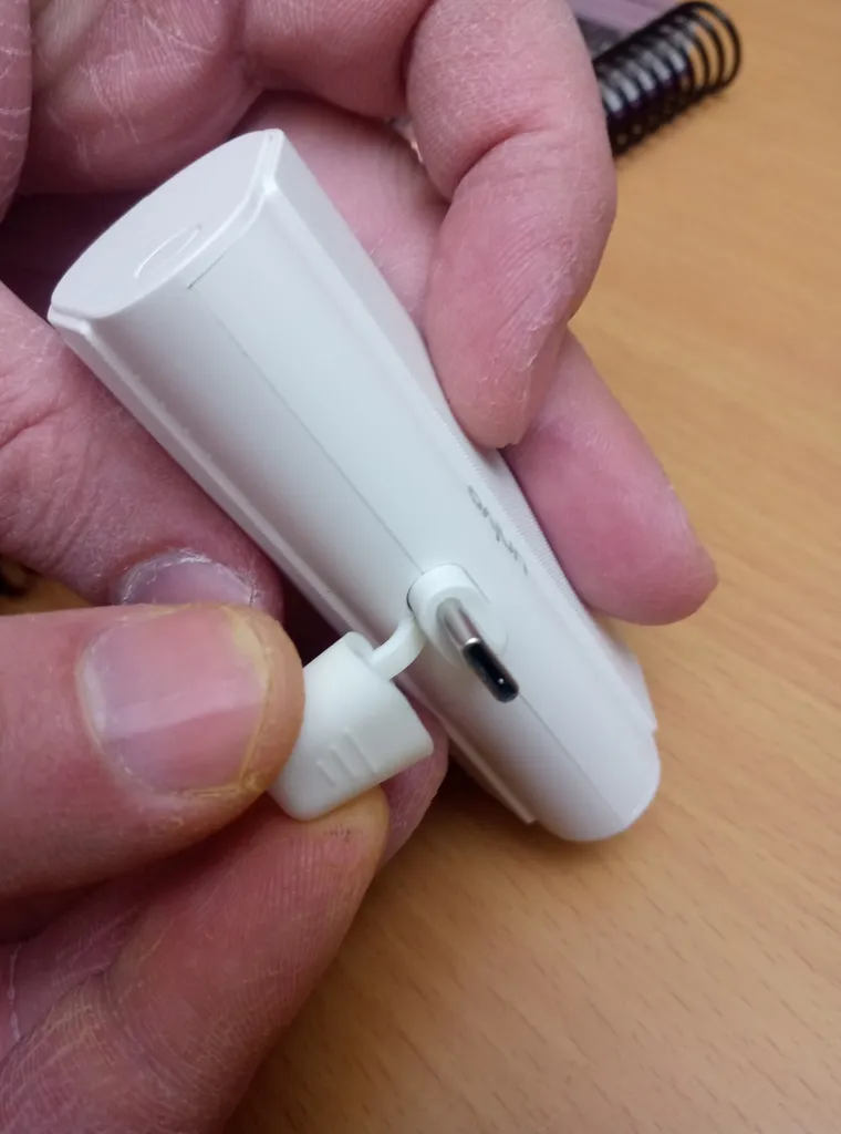 پاوربانک یونیوو مدل UN5000 USB-C ظرفیت 4500 میلی آمپر ساعت