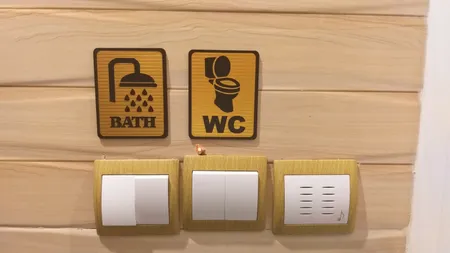 تابلو نشانگر دستشویی مدل SMF28000