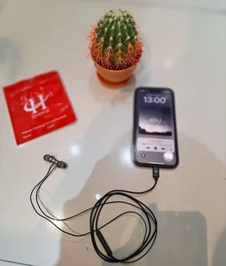 تجریه خرید هندزفری هارمن مدل HR-ADC1000