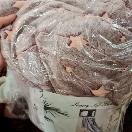 پتو مسافرتی مدل شب نما طرح ستاره سایز 215x145 سانتی متر