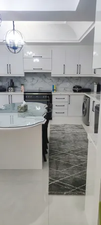 فرش ماشینی ساوین کد 4083 زمینه طوسی