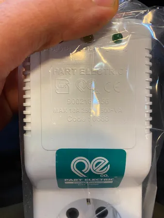 محافظ نوسان برق پارت الکتریک مدل PE689