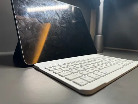 مینی کیبورد بلوتوثی مدل BT300