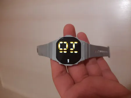 ساعت مچی دیجیتال مدل پرتو کد kh22