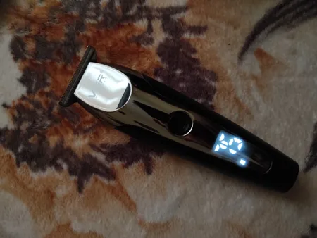 ماشین اصلاح موی صورت وی جی ار مدل 059