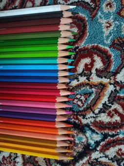 مداد رنگی 24 رنگ آریا مدل 3052 مناسب برای پسران