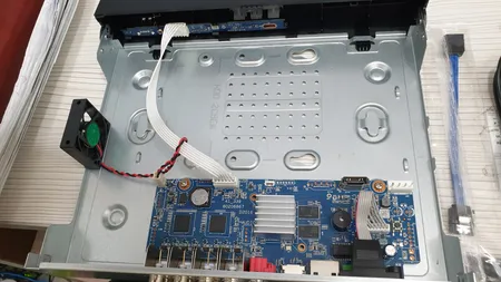 ضبط کننده ویدیویی داهوا مدل DH-XVR5108HS-I3