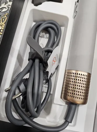 سشوار حرفه ای 1400 وات هیسکا مدل H5262