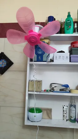 پنکه رومیزی مدل گیره ای پنج پره