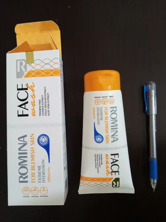 ژل شستشوی صورت رومینا مدل Extreme Hydration حجم 200 میلی لیتر