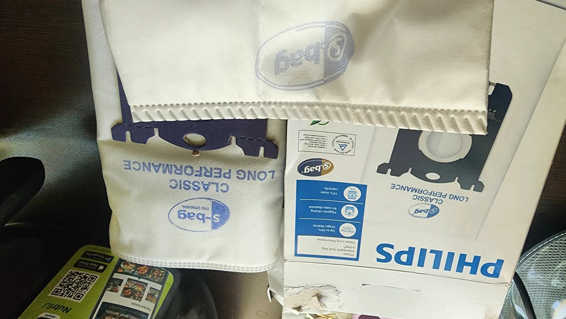 کیسه جاروبرقی مدل 04 بسته 4 عددی مناسب برای جاروبرقی فیلیپس و الکترولوکس و آاگ